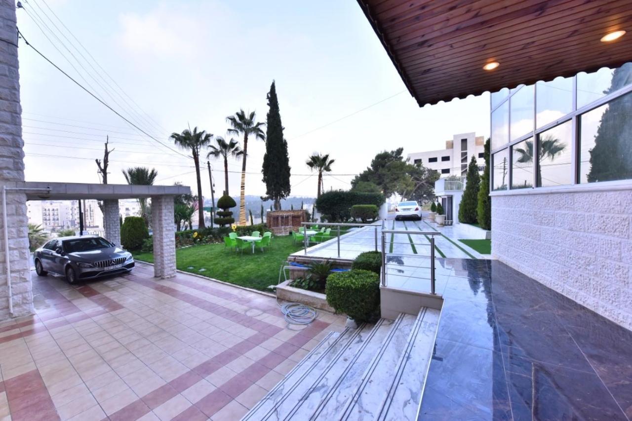 Al Farooq Hotel Apartments Amman Bagian luar foto