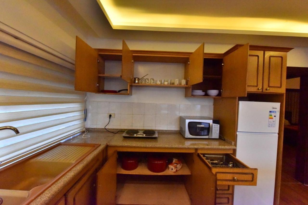 Al Farooq Hotel Apartments Amman Bagian luar foto