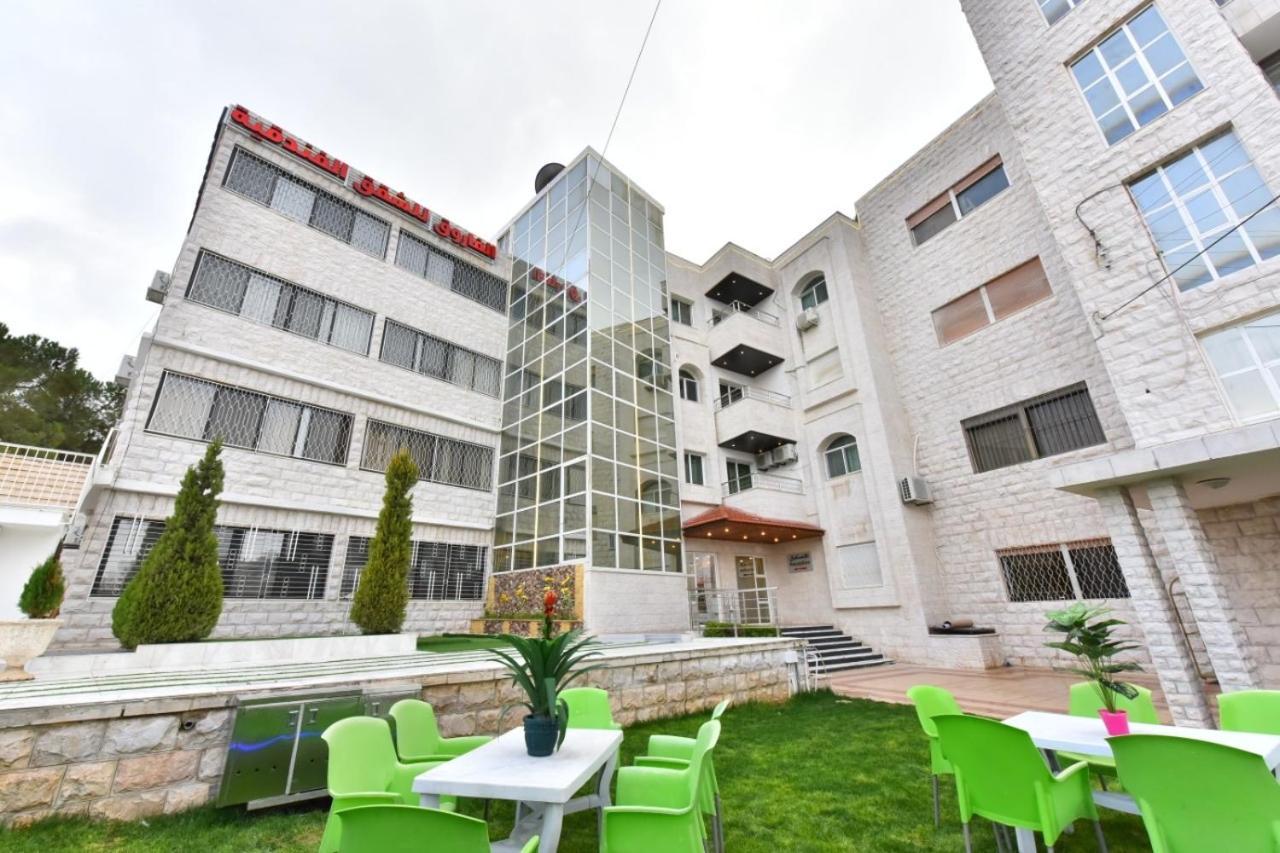 Al Farooq Hotel Apartments Amman Bagian luar foto