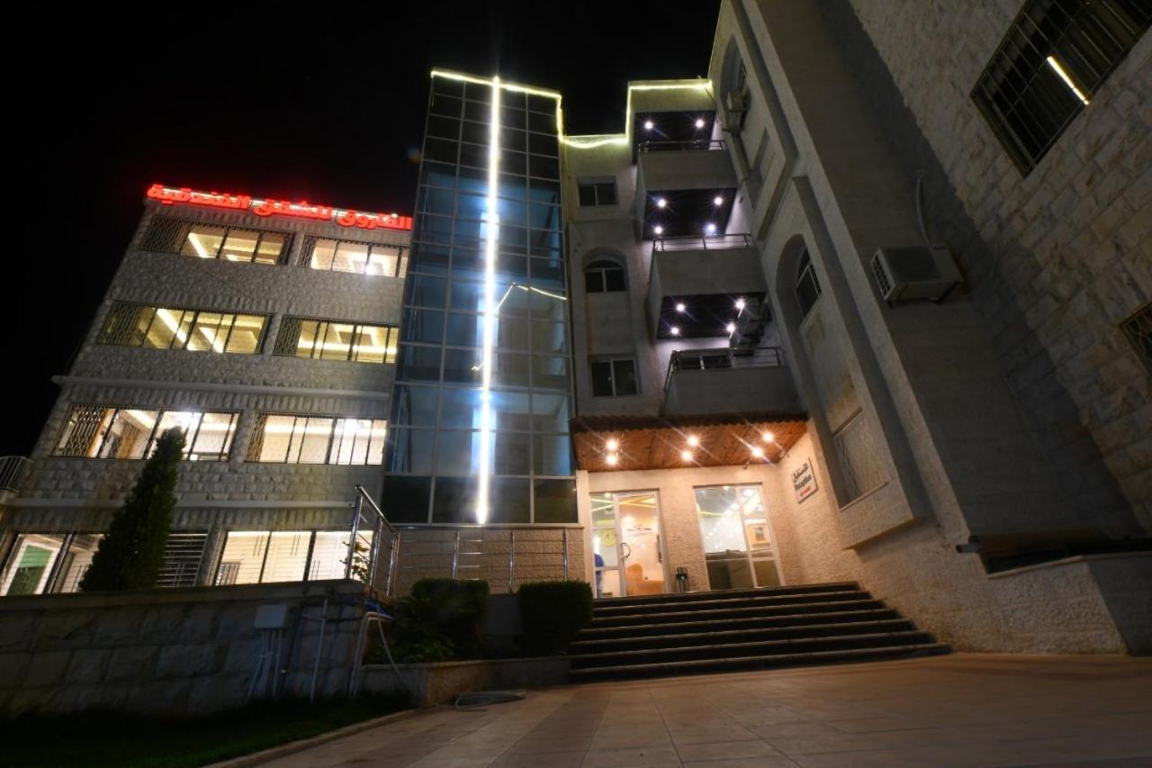 Al Farooq Hotel Apartments Amman Bagian luar foto