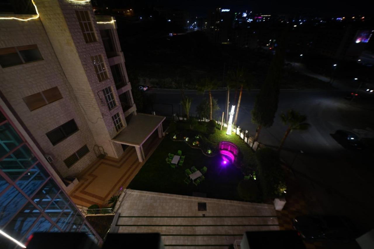 Al Farooq Hotel Apartments Amman Bagian luar foto