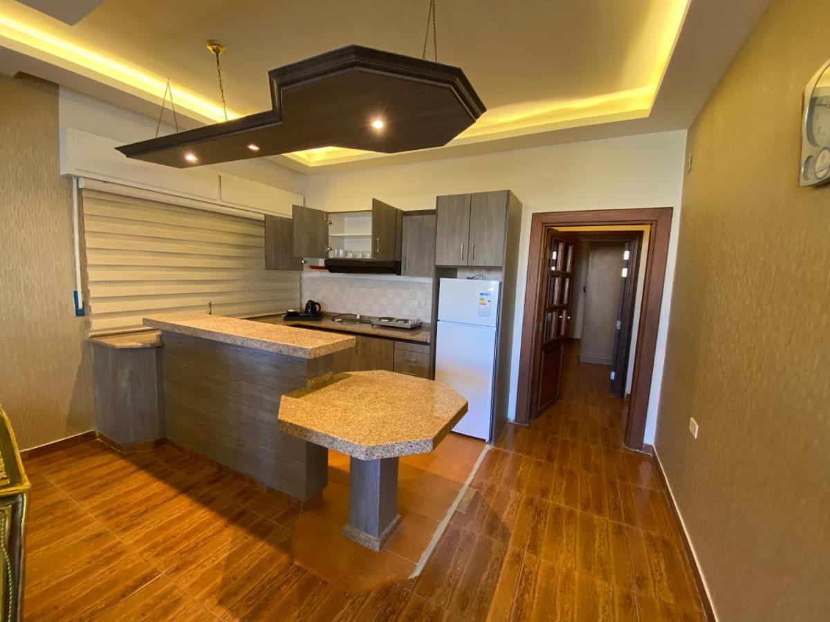 Al Farooq Hotel Apartments Amman Bagian luar foto