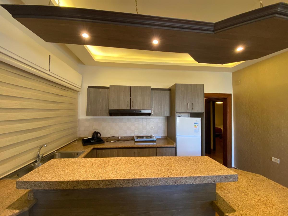 Al Farooq Hotel Apartments Amman Bagian luar foto