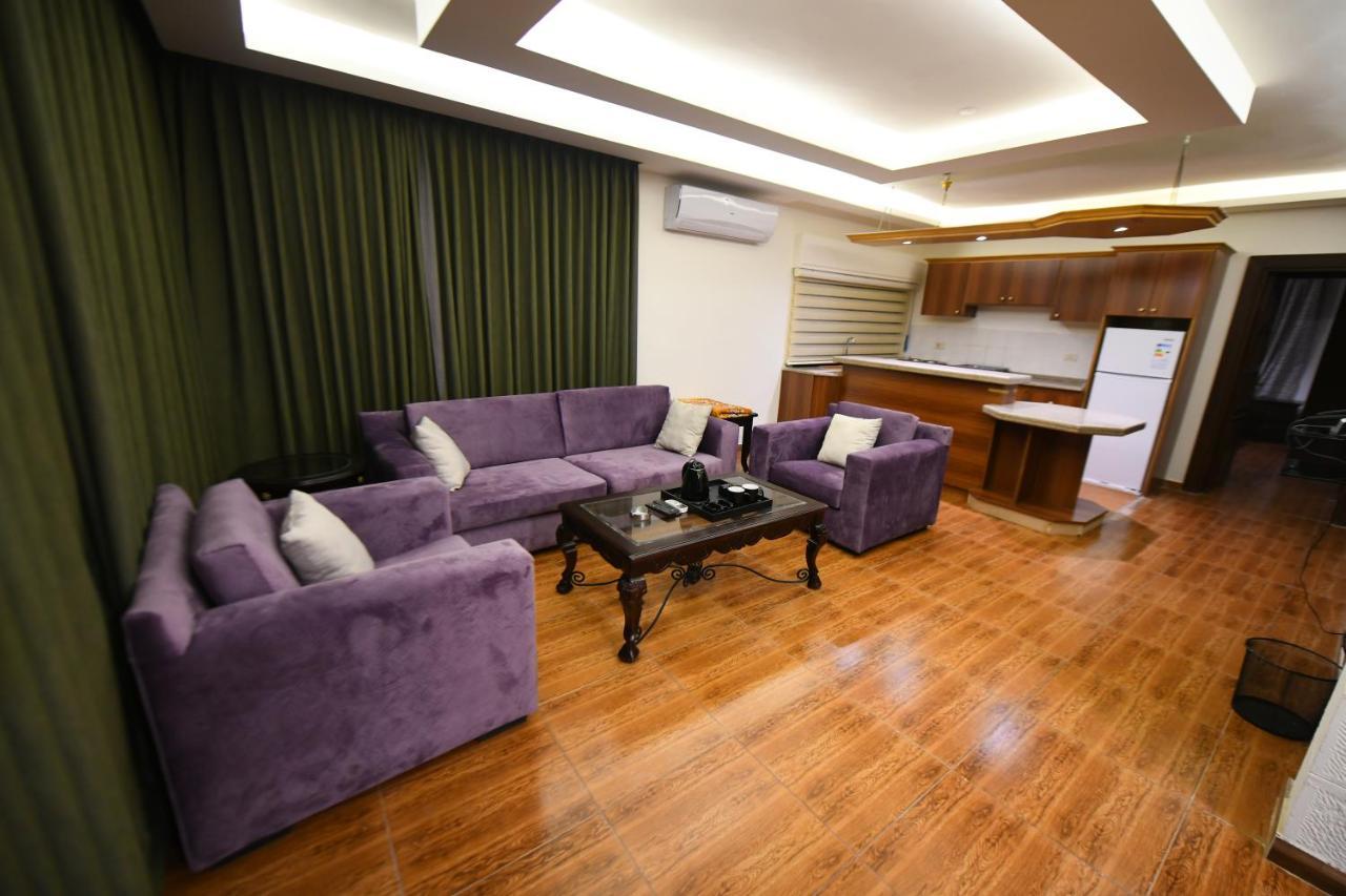Al Farooq Hotel Apartments Amman Bagian luar foto