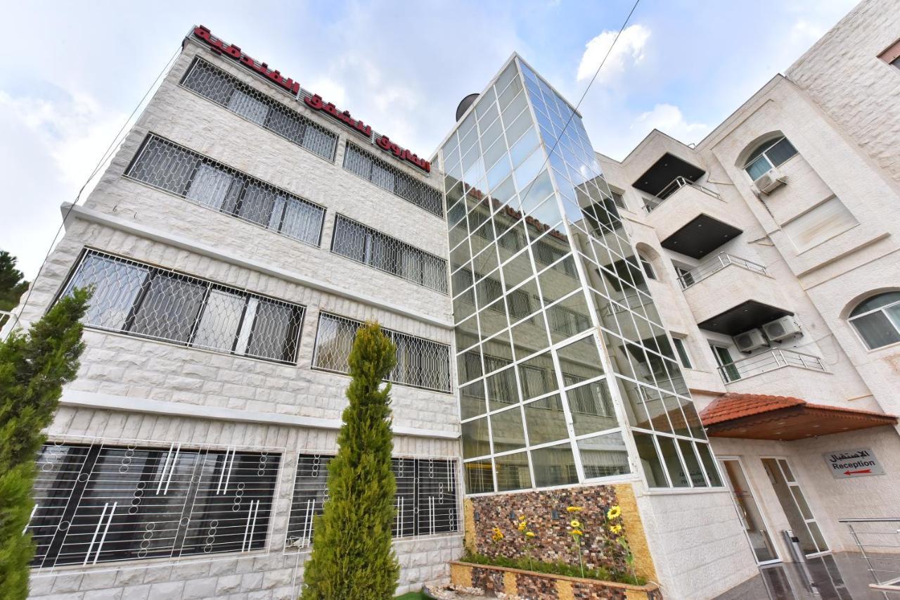 Al Farooq Hotel Apartments Amman Bagian luar foto
