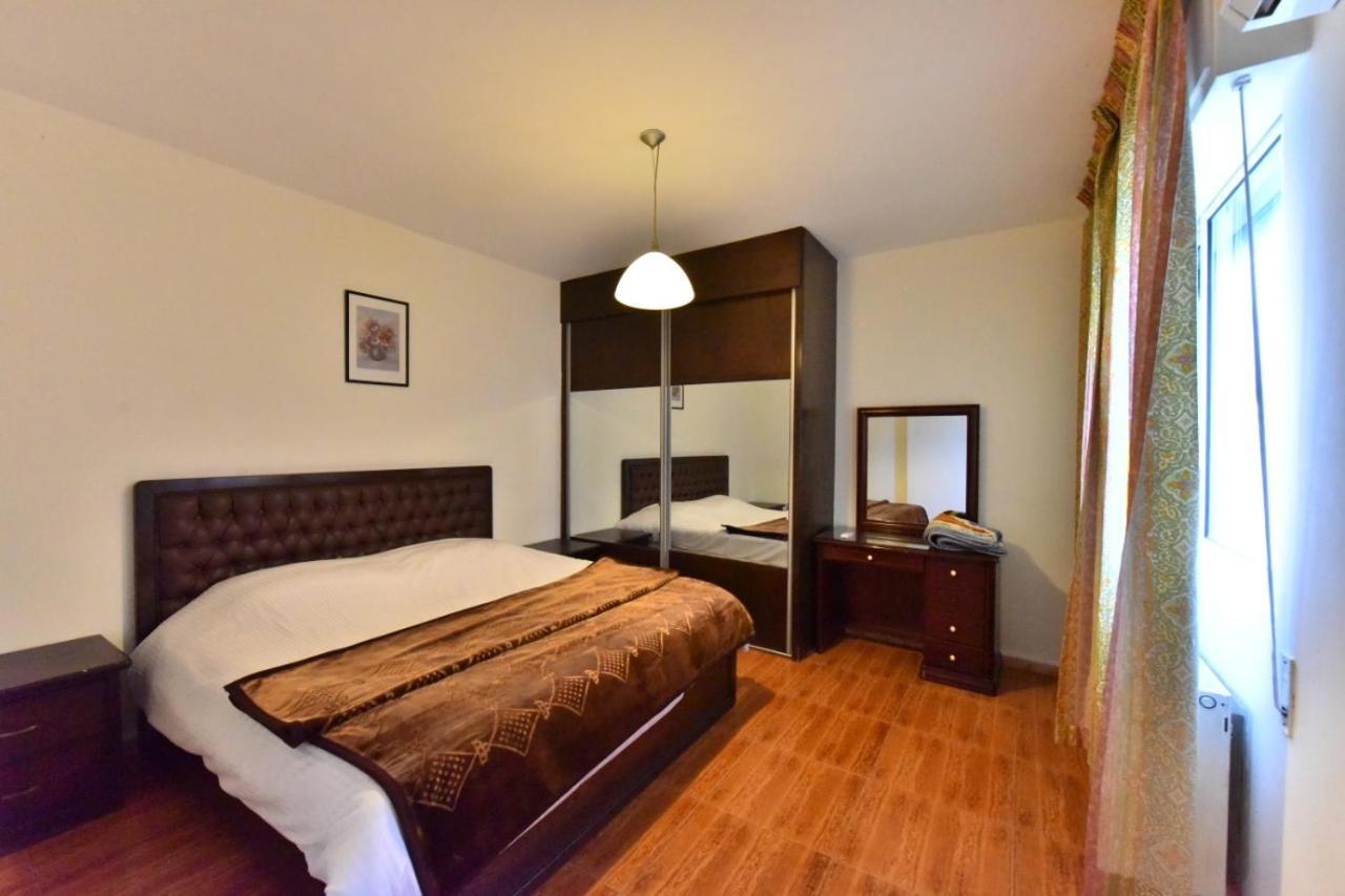 Al Farooq Hotel Apartments Amman Bagian luar foto